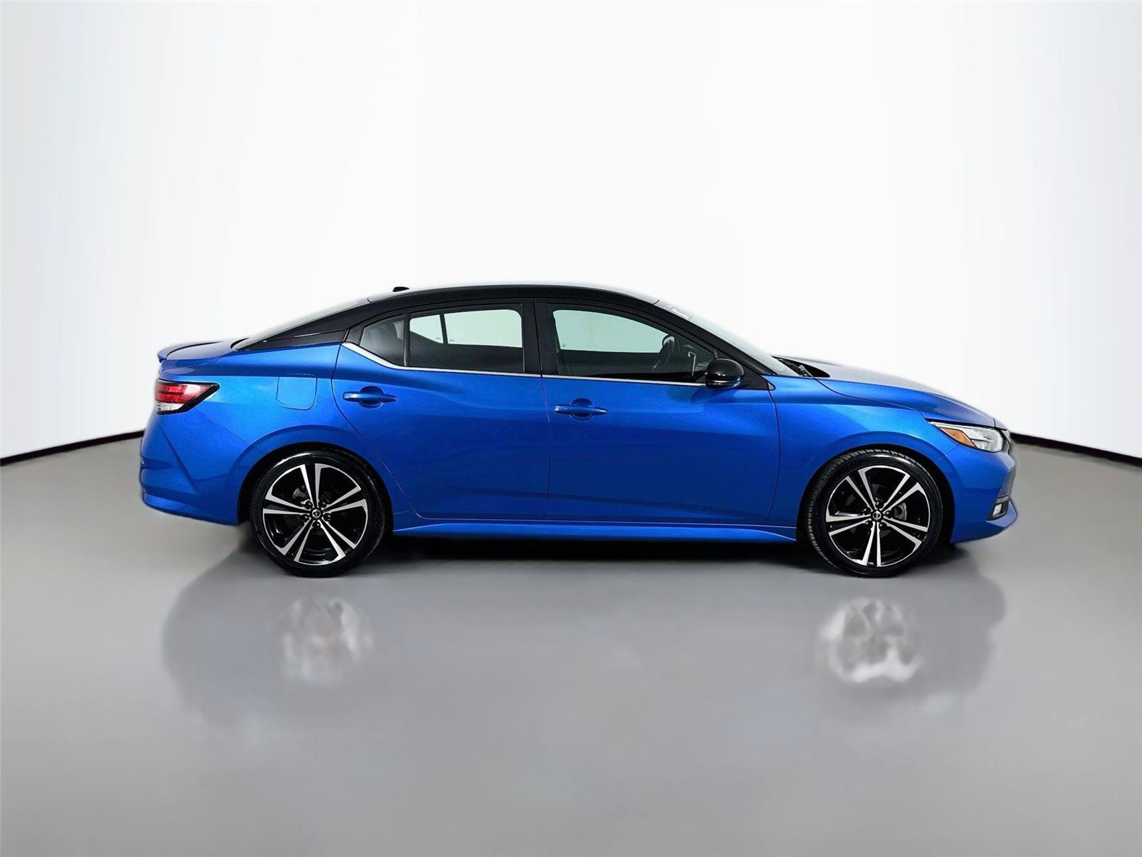 Used 2021 Nissan Sentra SR FWD image 10