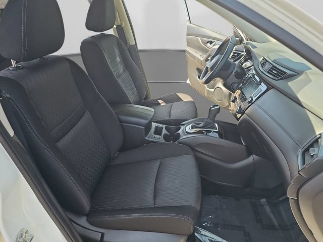 Used 2020 Nissan Rogue SV FWD image 31