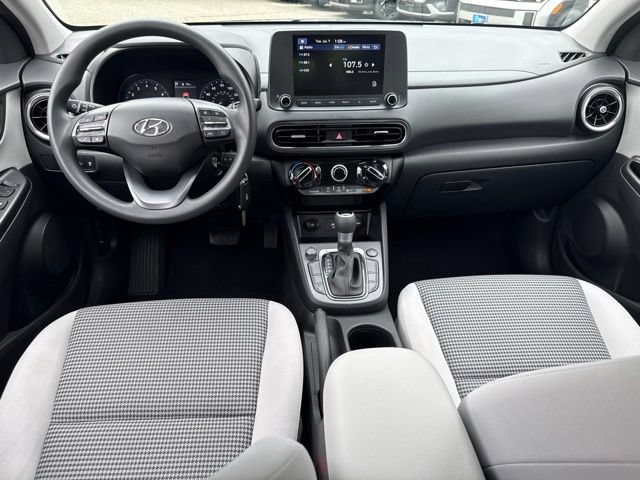 Used 2023 Hyundai Kona SE w/ Cargo Package AWD/4WD image 4