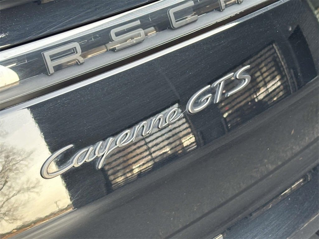 Used 2022 Porsche Cayenne GTS image 12