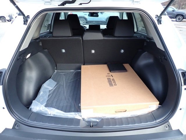 New 2026 Toyota Corolla Cross LE image 5