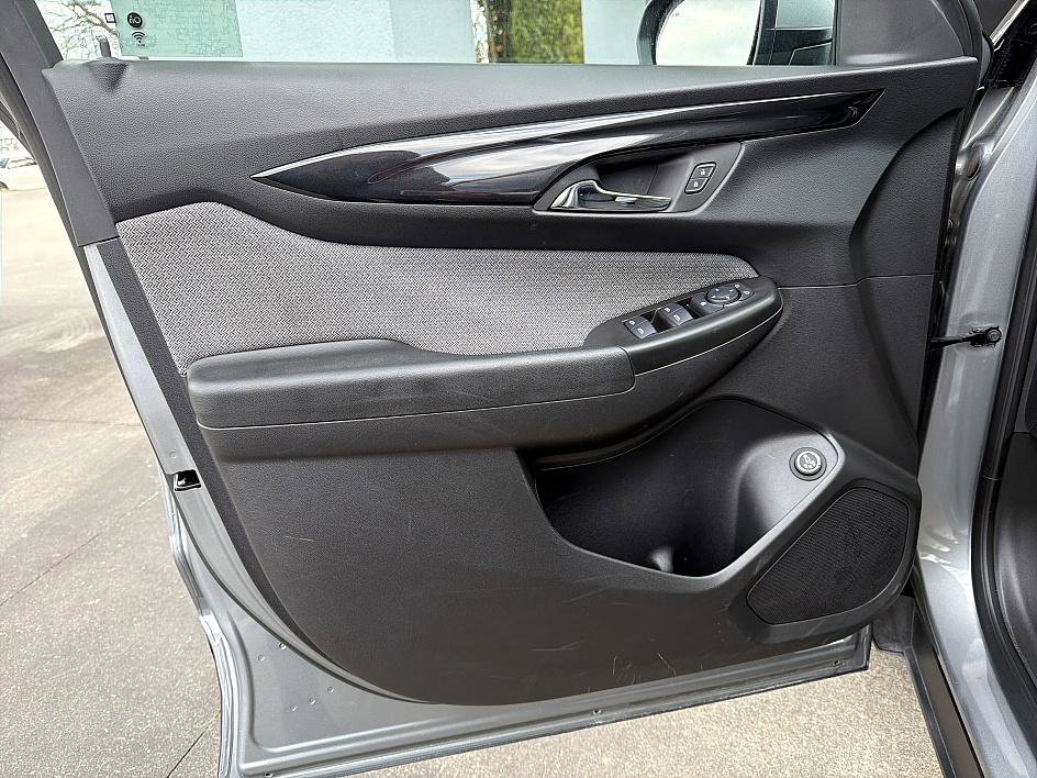 Used 2024 Chevrolet TrailBlazer LT w/ Convenience Package image 9