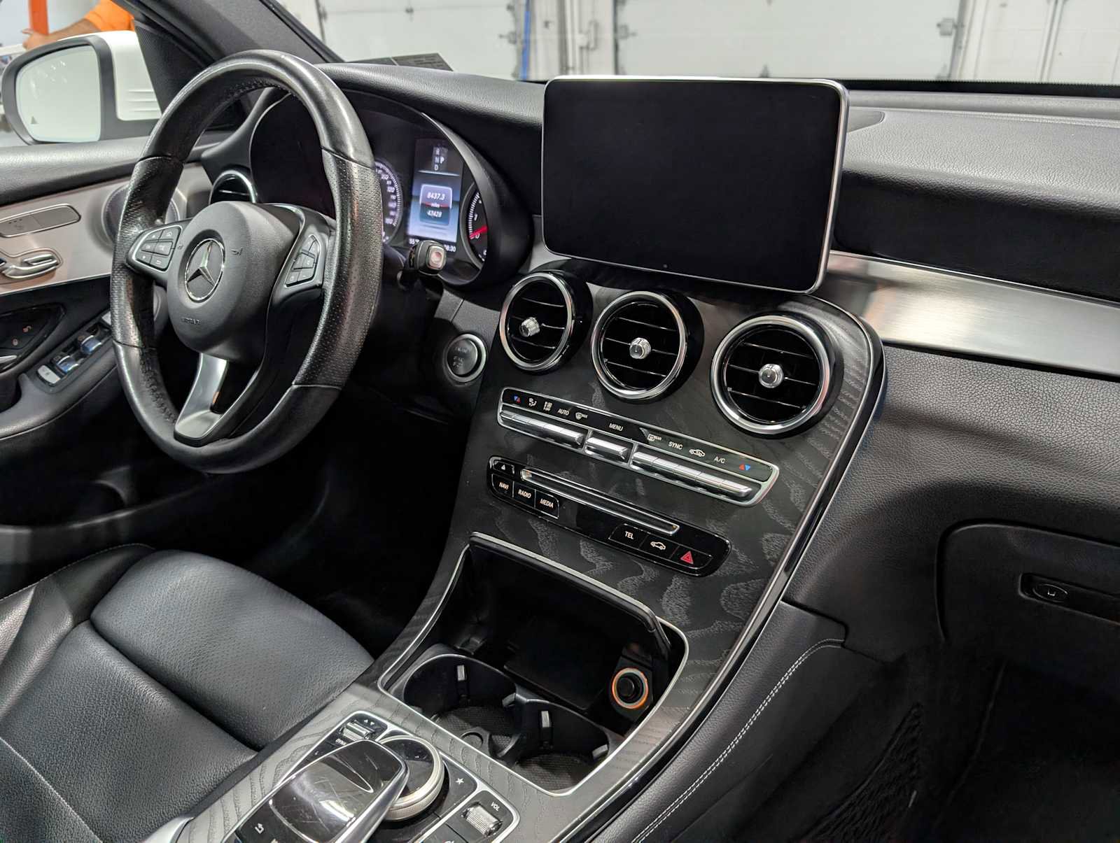 Certified 2019 Mercedes-Benz GLC 300 GLC 300 image 34