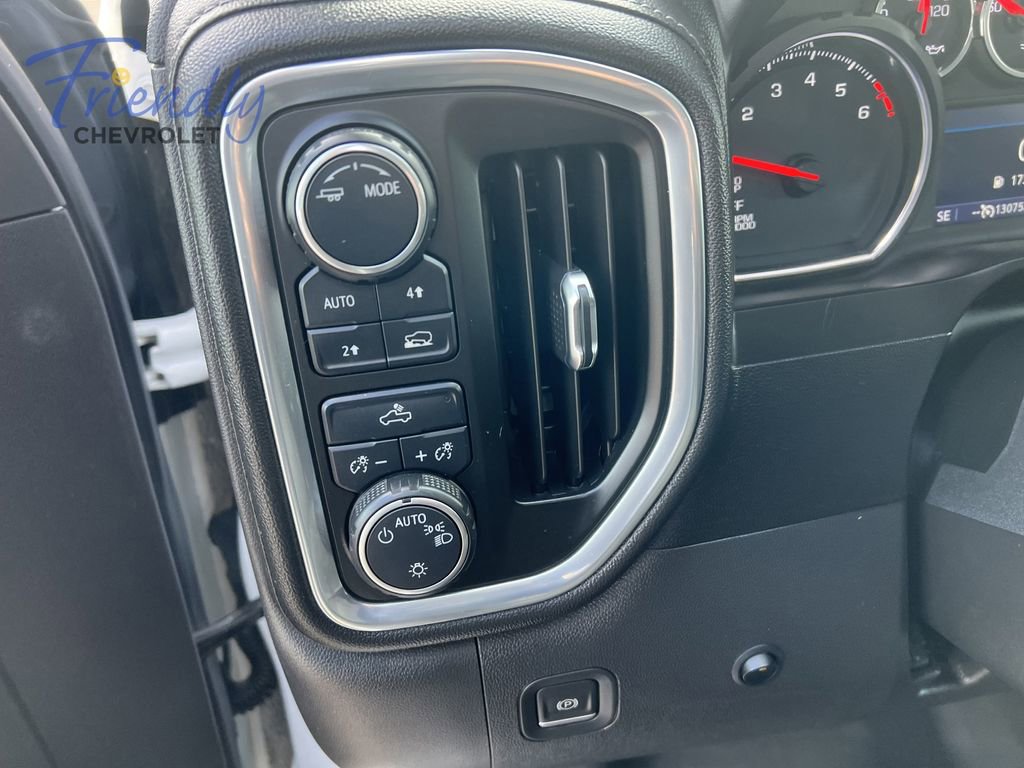 Certified 2021 Chevrolet Silverado 1500 LT AWD/4WD image 18