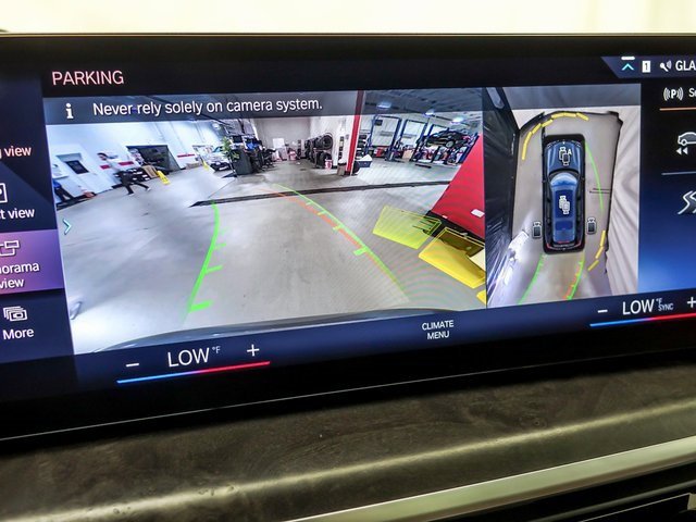 Used 2023 BMW X7 M60i w/ Executive Package image 22