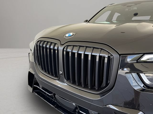 Certified 2026 BMW X7 xDrive40i w/ M Sport Package AWD/4WD image 2