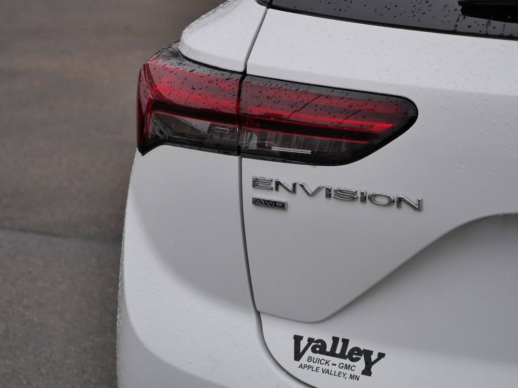 Used 2022 Buick Envision Essence w/ Sport Touring Package image 8