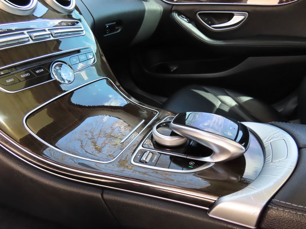 Used 2017 Mercedes-Benz C 300 4MATIC Sedan image 19