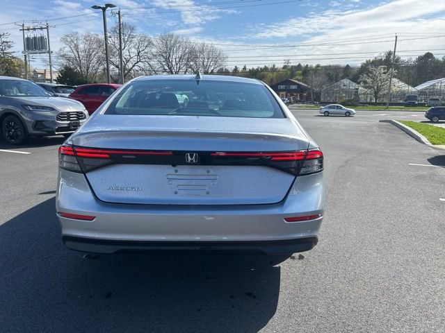 Used 2023 Honda Accord EX image 9
