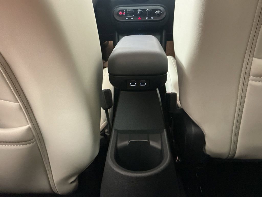 Certified 2025 MINI Cooper S image 26