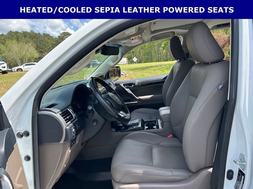 Used 2022 Lexus GX 460 Premium w/ Premium Package image 6