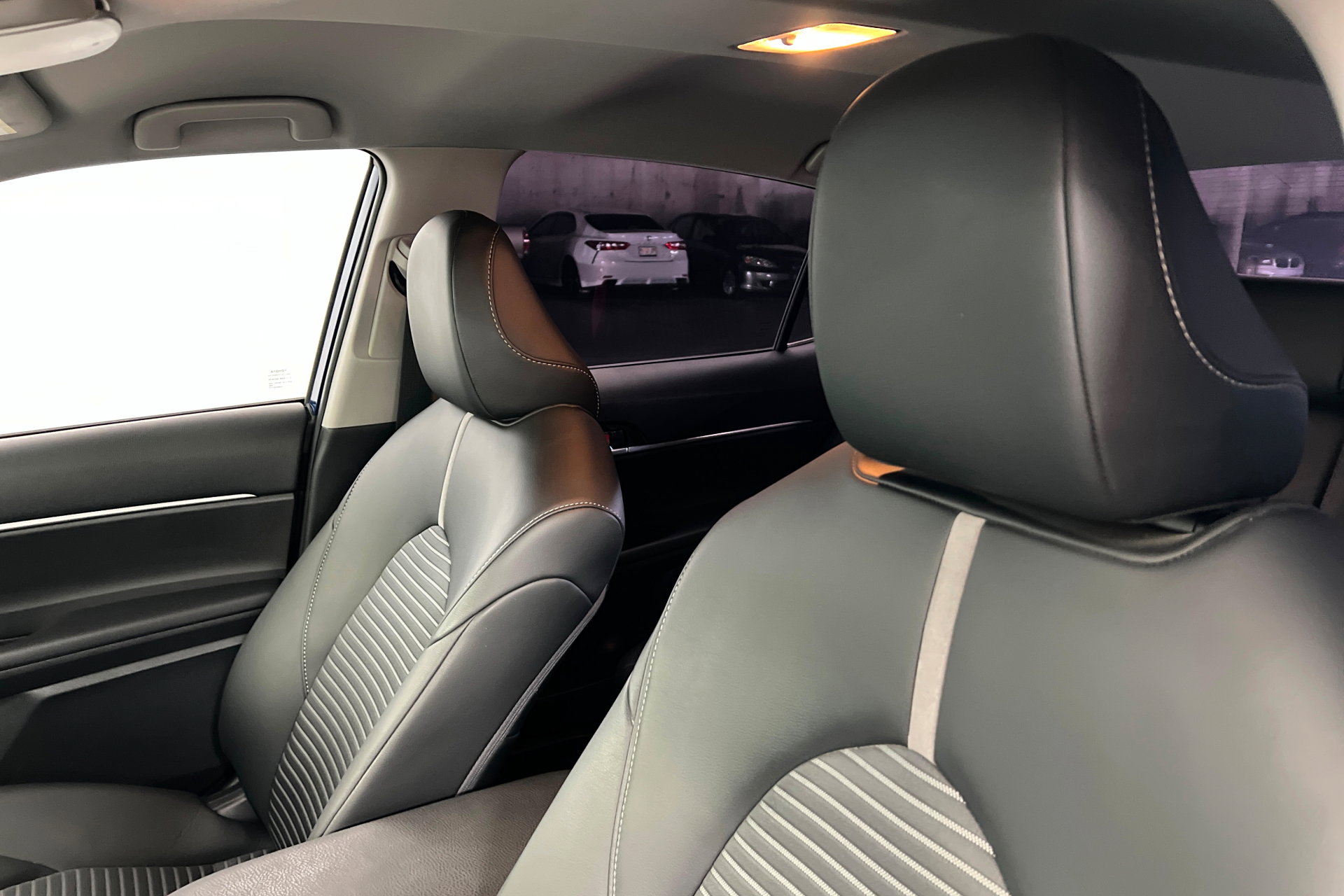 Used 2023 Toyota Camry SE image 16