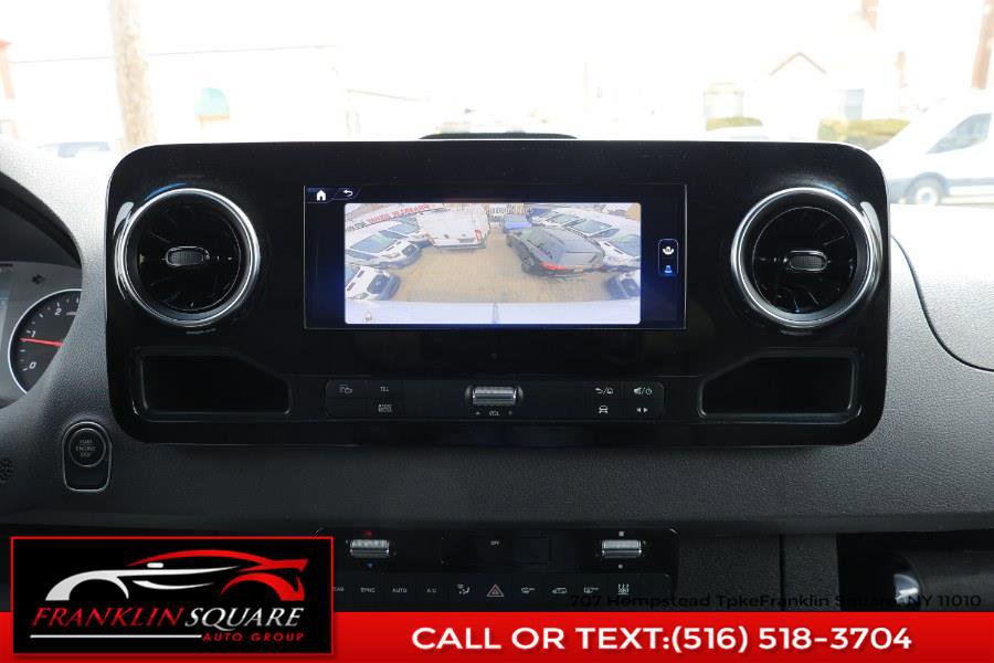 Used 2025 Mercedes-Benz Sprinter 2500 image 43