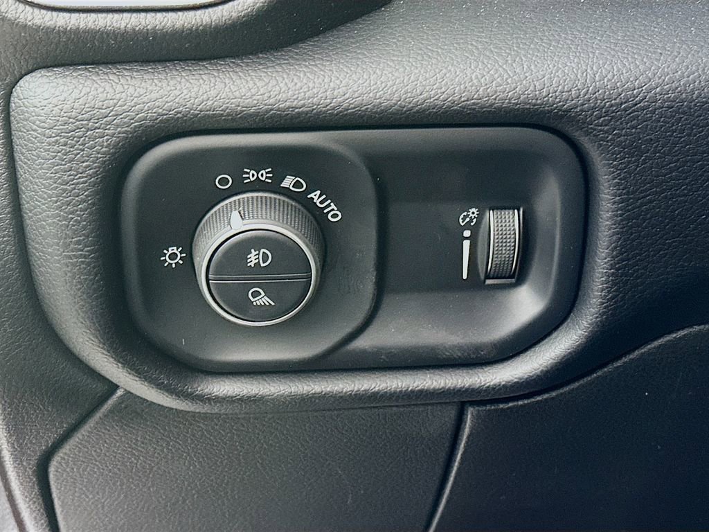 Certified 2024 RAM 2500 Big Horn w/ Sport Appearance Package image 18