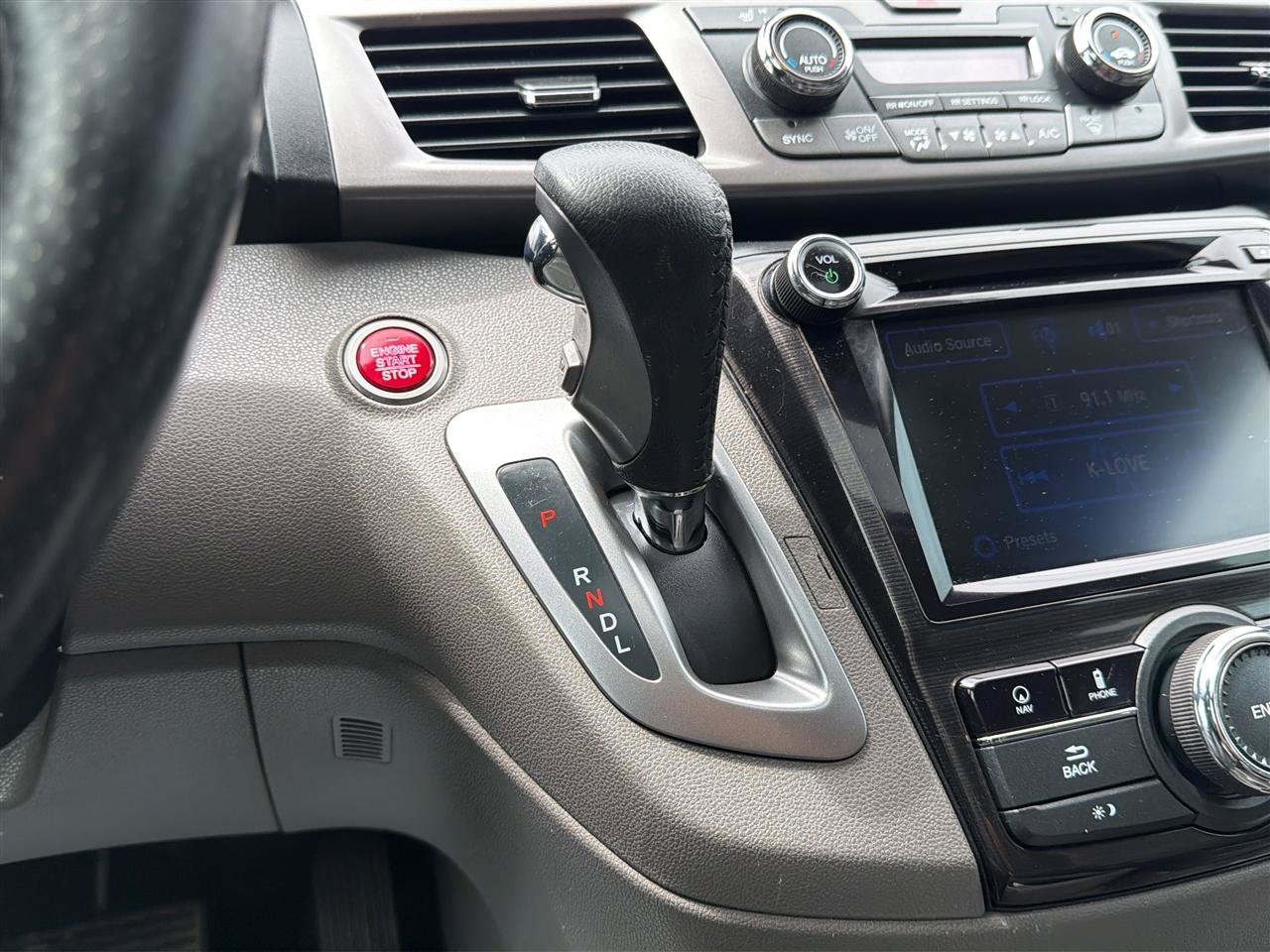 Used 2016 Honda Odyssey Touring Elite image 22