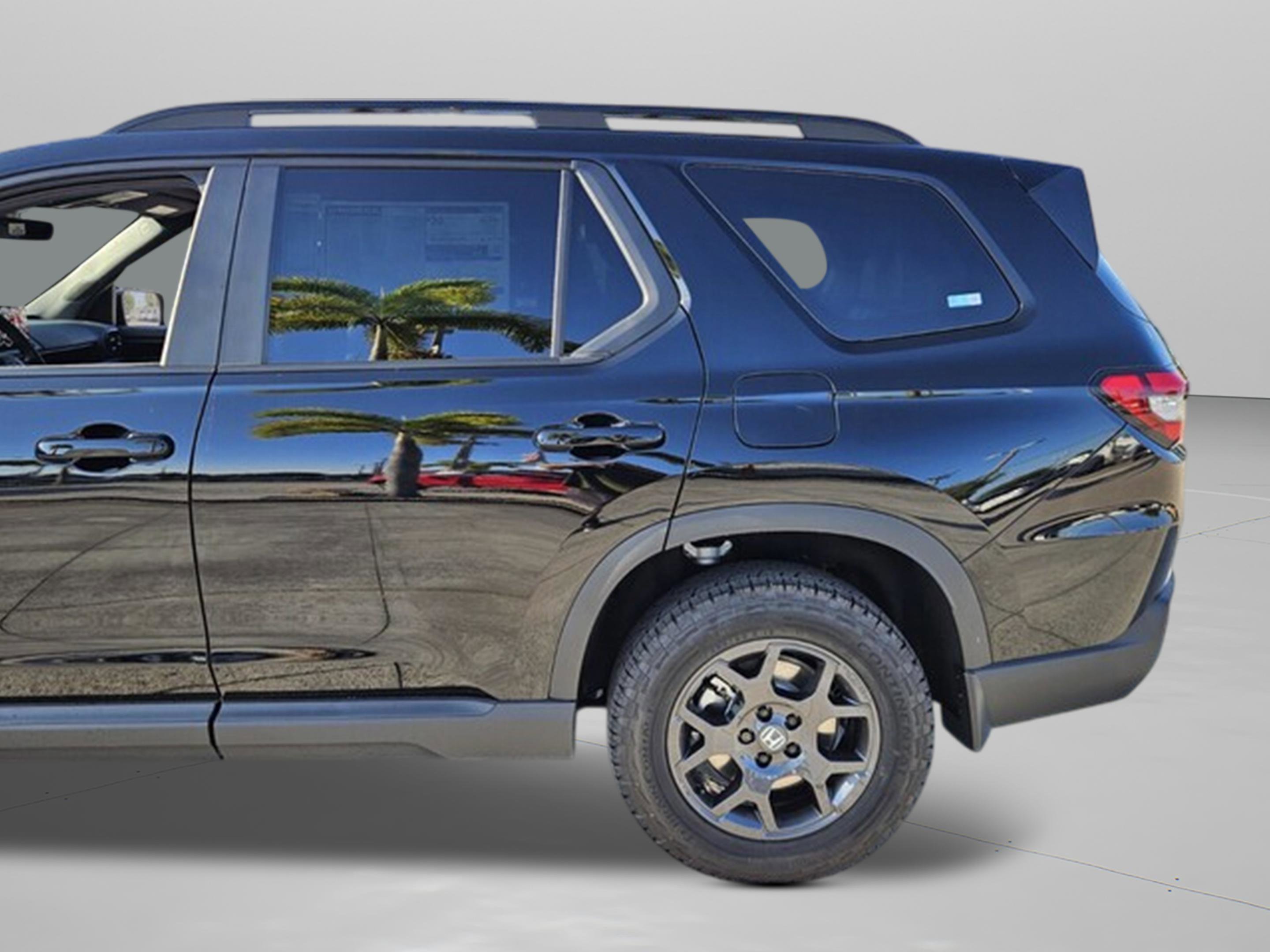 New 2025 Honda Pilot TrailSport image 38