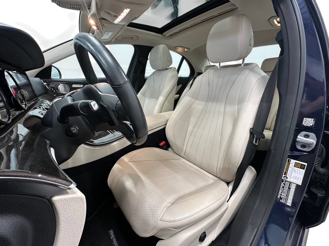 Used 2019 Mercedes-Benz E 300 4MATIC image 12