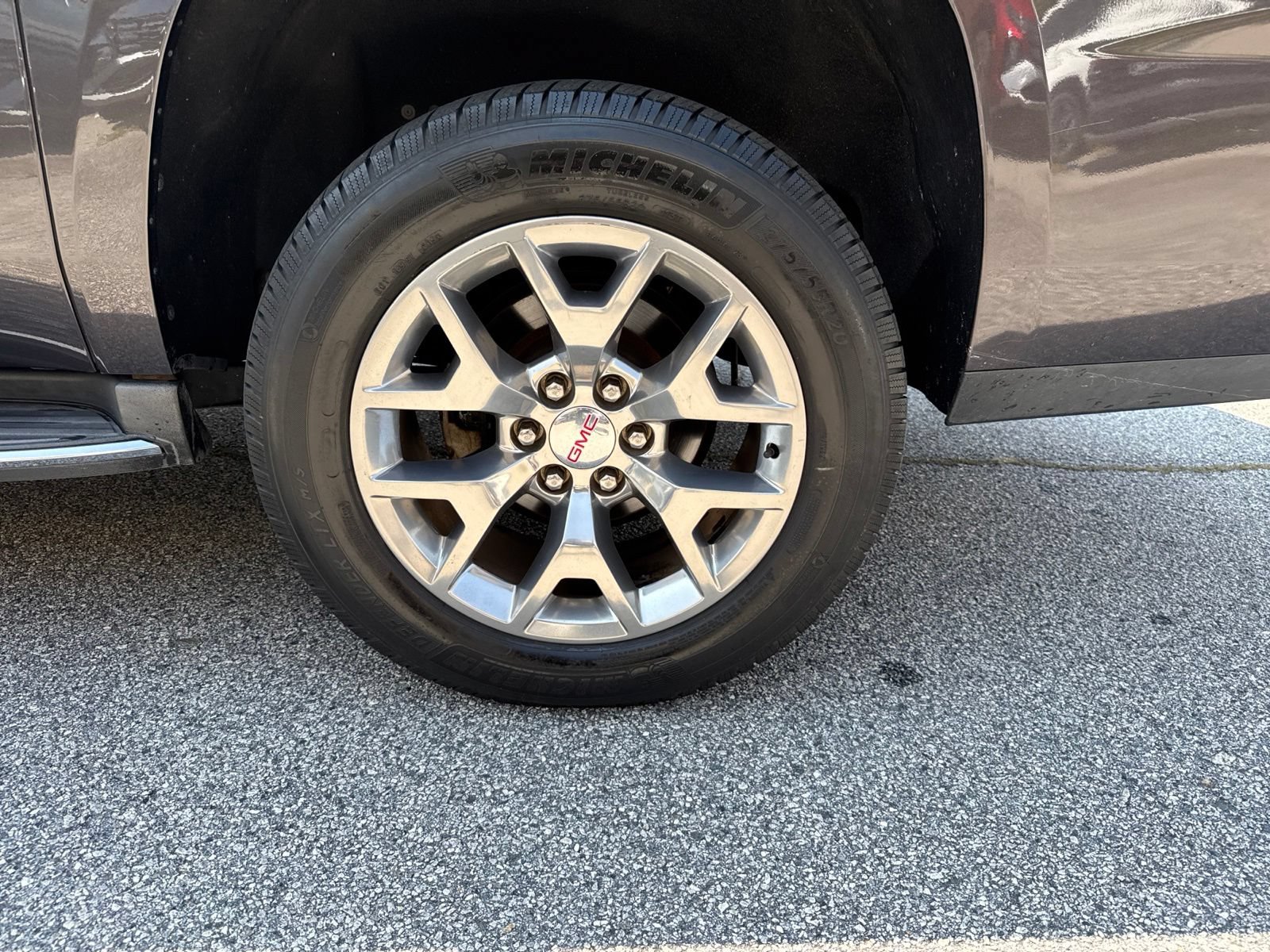 Used 2018 GMC Yukon XL SLT w/ Open Road Package RWD image 9