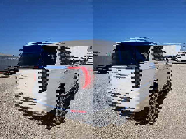 New 2026 GMC Yukon Denali w/ Sun & Power Step Package image 5