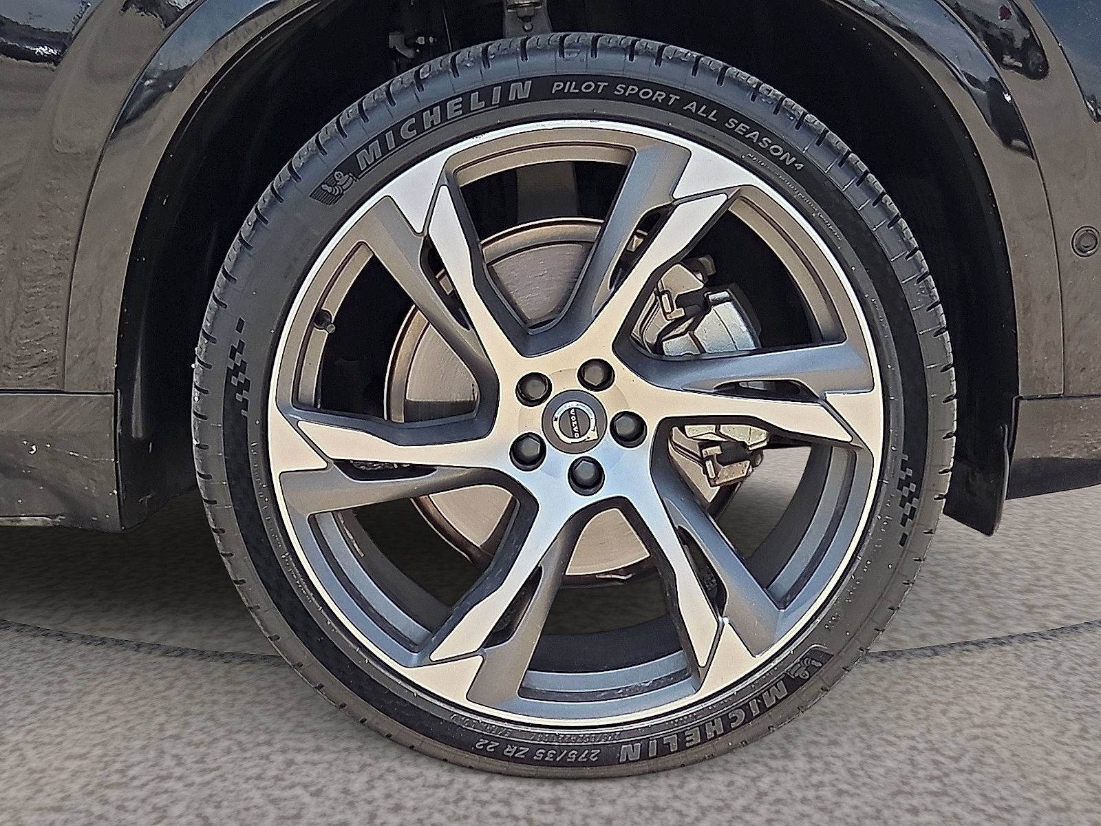 Used 2019 Volvo XC90 T6 Momentum AWD/4WD image 8