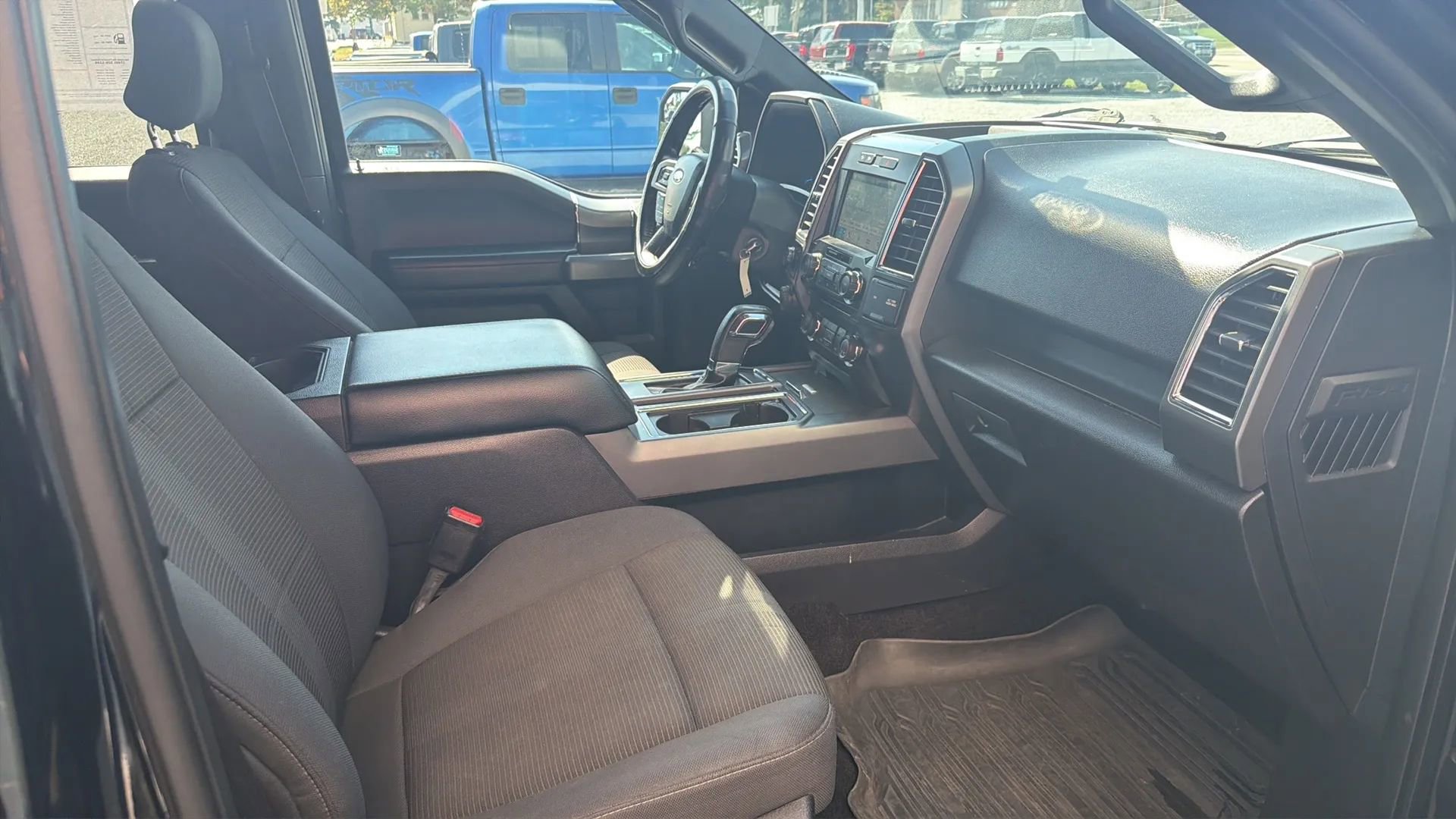 Used 2016 Ford F150 XLT w/ Equipment Group 302A Luxury image 15