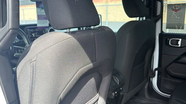 Used 2019 Jeep Wrangler Unlimited Sahara image 20