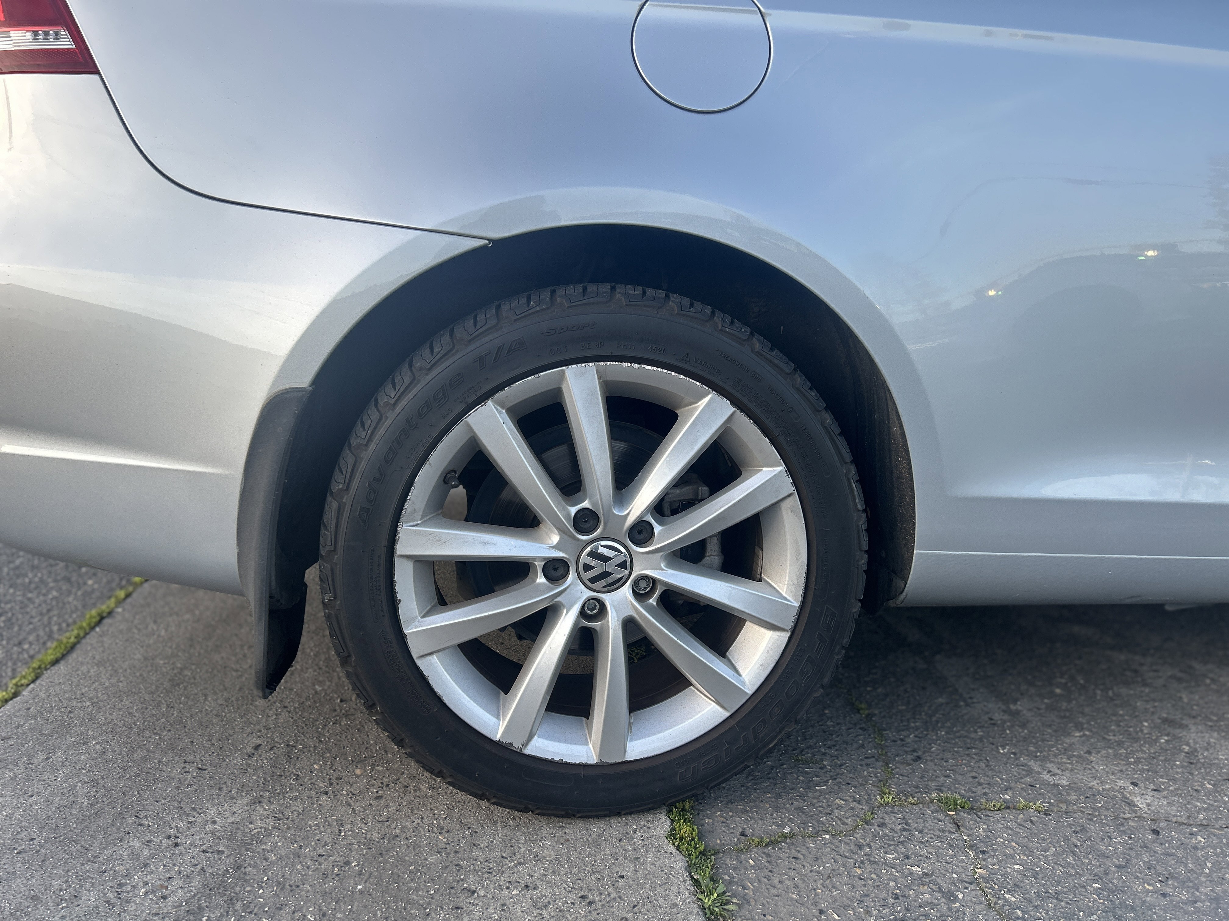 Used 2013 Volkswagen Eos Komfort image 9