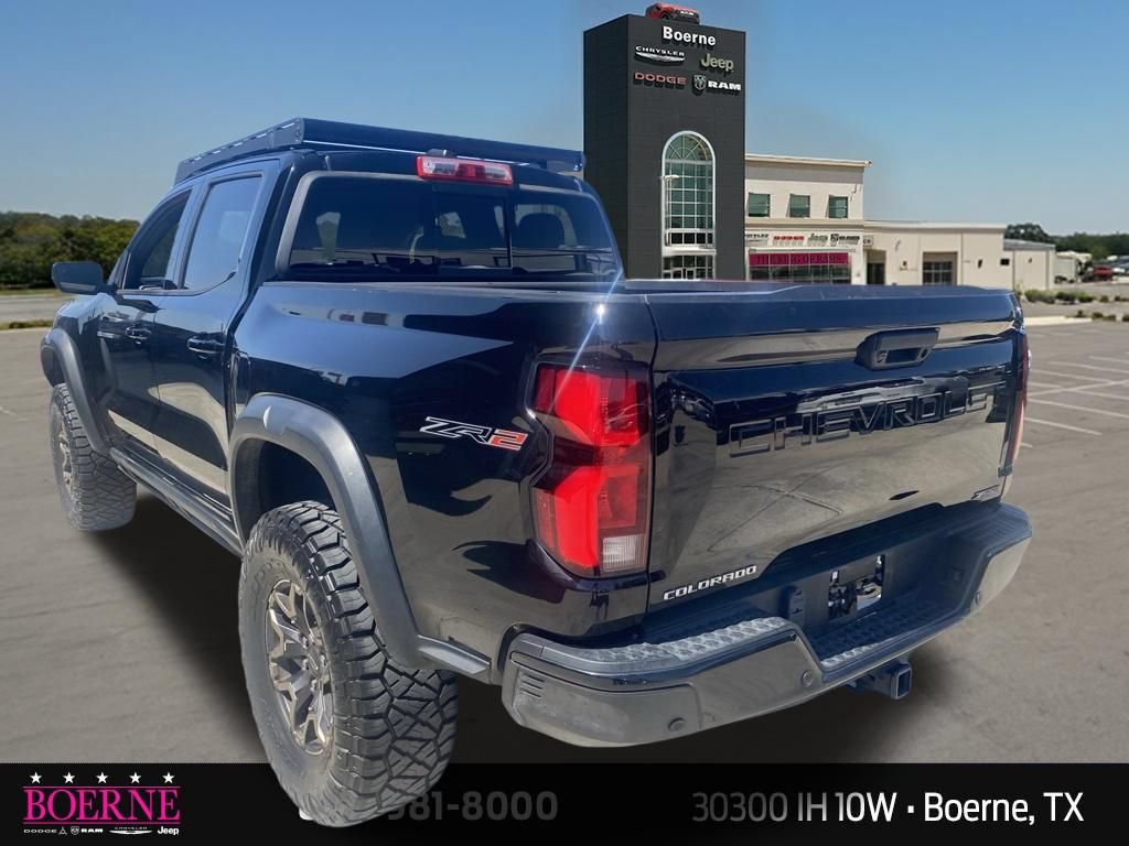 Used 2024 Chevrolet Colorado ZR2 w/ Safety Package AWD/4WD image 9