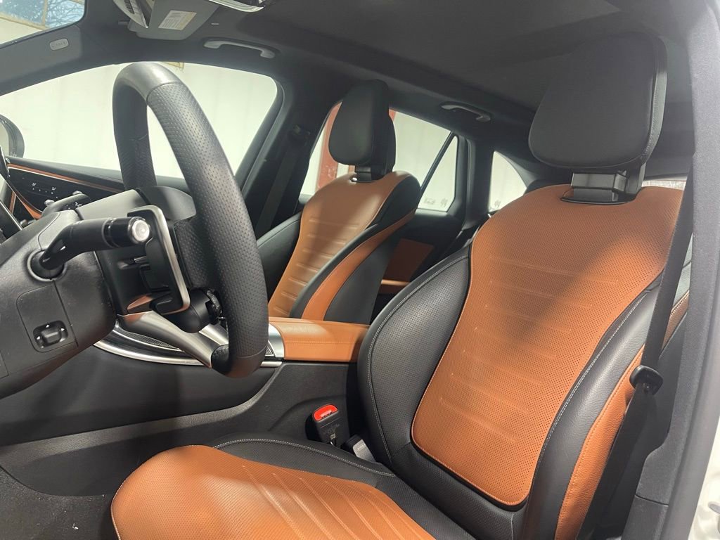 Used 2025 Mercedes-Benz GLC 43 AMG 4MATIC image 22