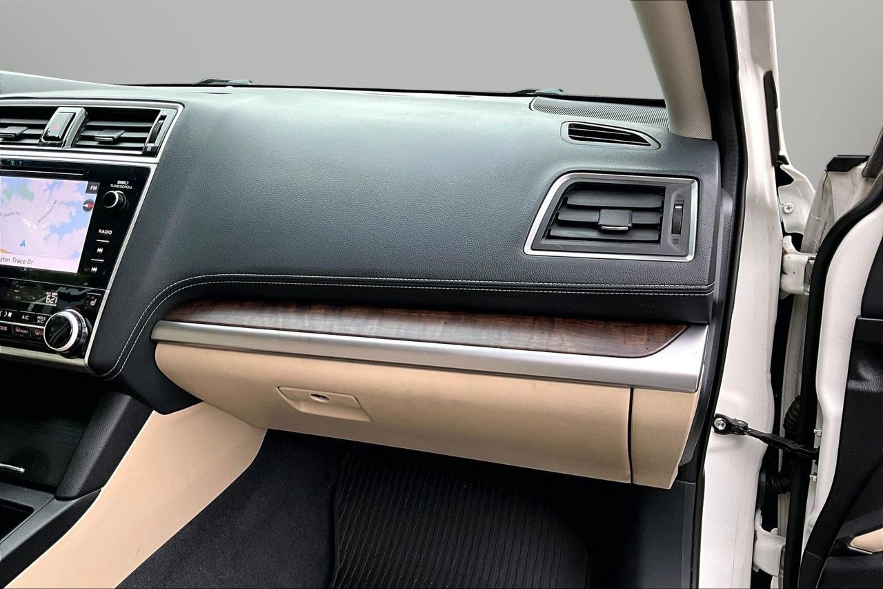 Used 2018 Subaru Outback 3.6R Limited AWD/4WD image 20