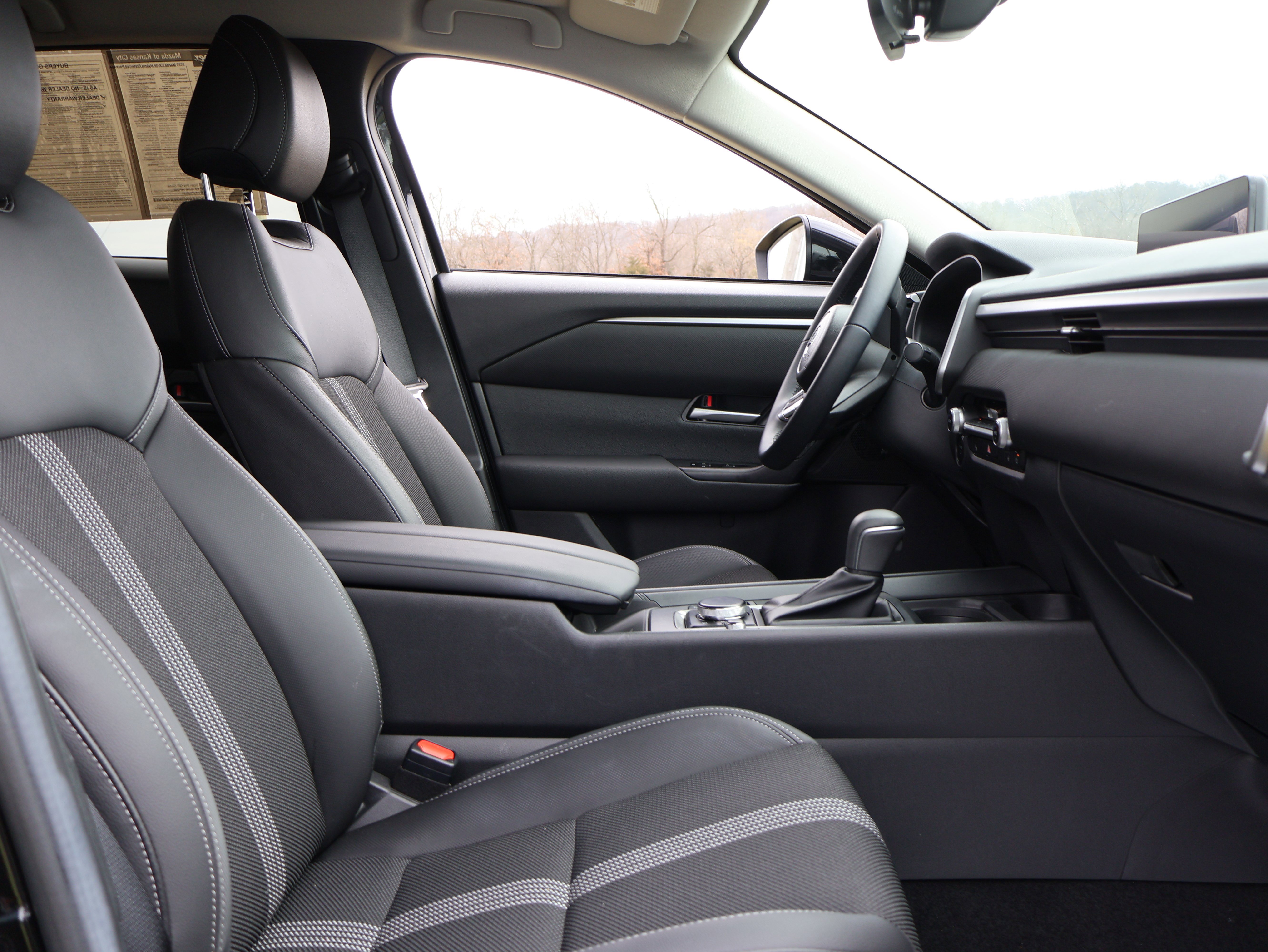 Certified 2025 MAZDA CX-50 2.5 Hybrid w/ Preferred Pkg image 11