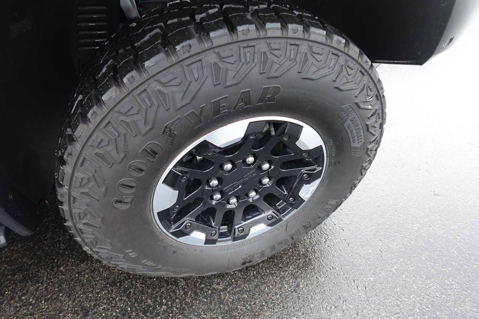 Used 2022 GMC Hummer EV Edition 1 w/ LPO, Illumination Package image 37