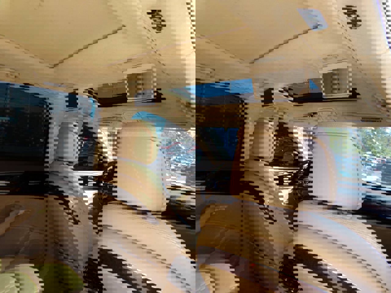 Used 2012 Audi A8 L 4.2 image 26