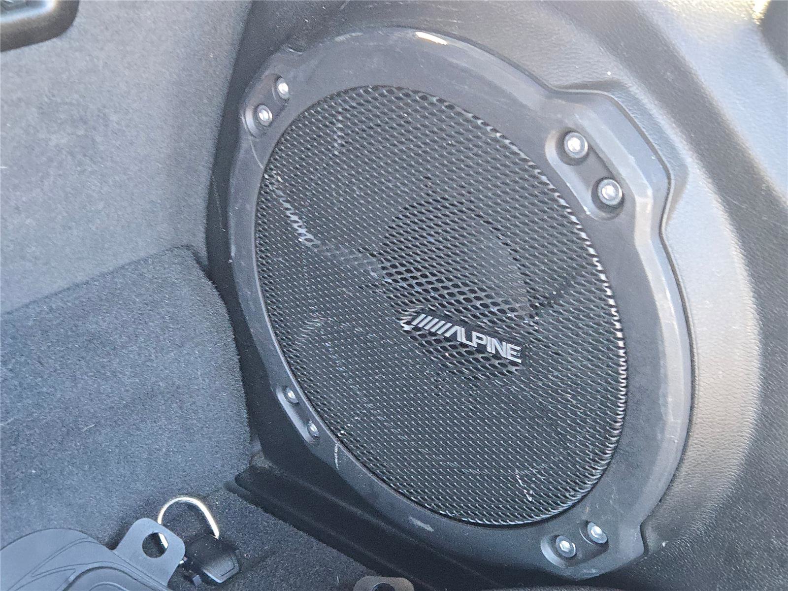 Certified 2023 Jeep Wrangler Sahara w/ Cold Weather Group image 21