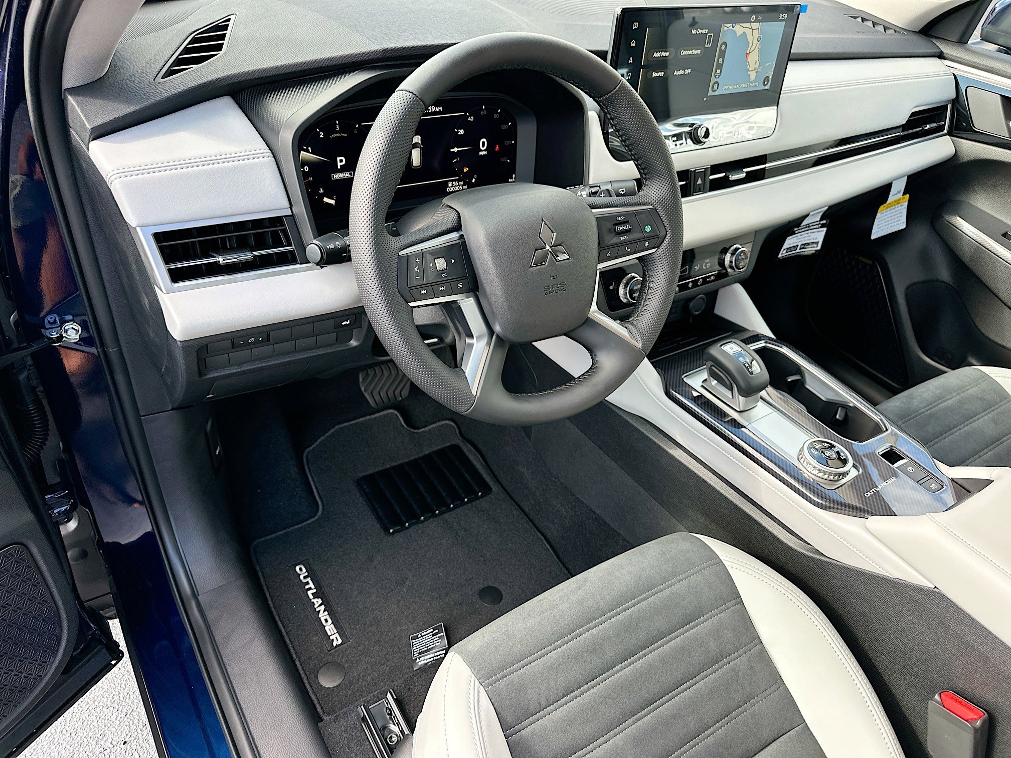 New 2025 Mitsubishi Outlander SE image 6