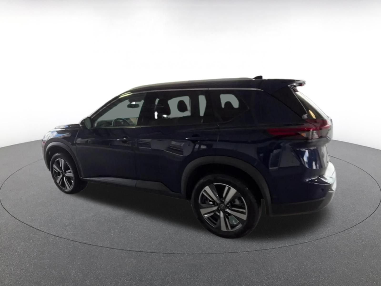 Used 2026 Nissan Rogue SL FWD image 10