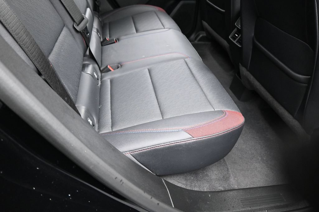 Used 2025 Chevrolet Equinox RS FWD image 40