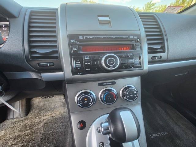 Used 2010 Nissan Sentra 2.0 SR w/ Convenience Pkg FWD image 15