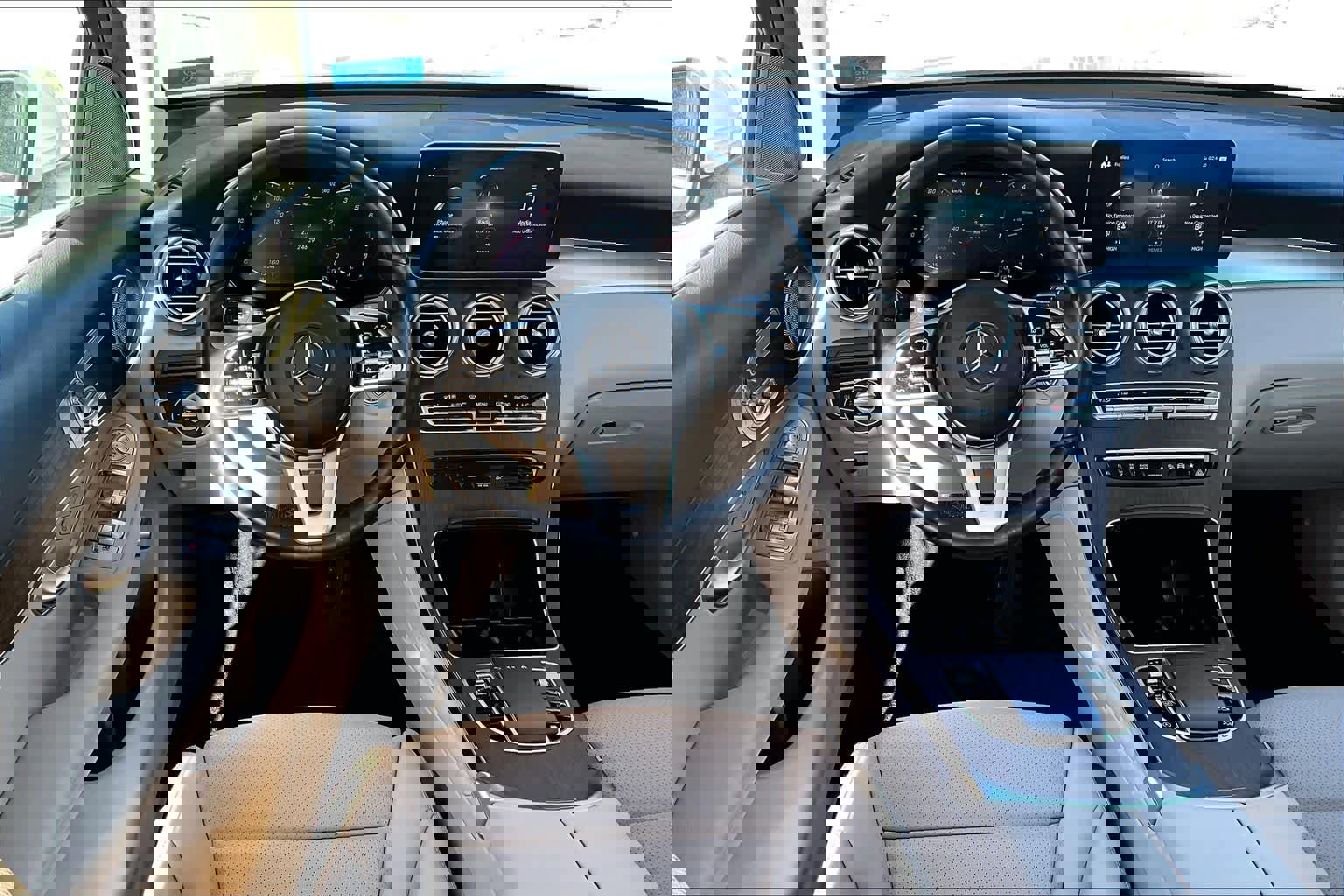 Used 2022 Mercedes-Benz GLC 300 4MATIC image 6