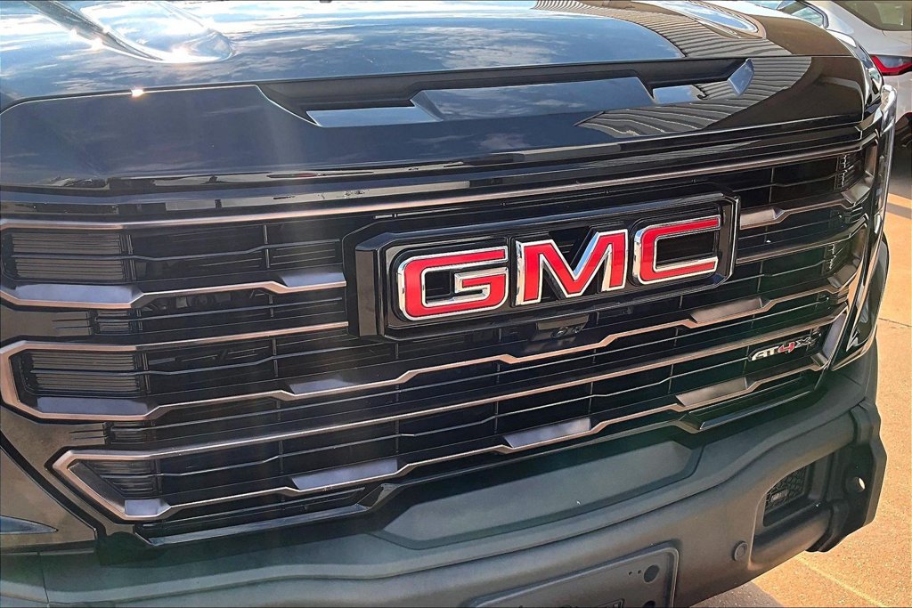 Used 2024 GMC Sierra 1500 AT4X AWD/4WD image 35