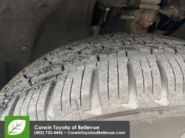 Used 2012 Jeep Grand Cherokee Limited image 27