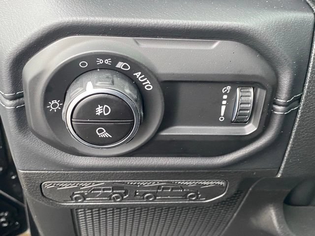 New 2026 Jeep Gladiator Mojave w/ Safety Group AWD/4WD image 25