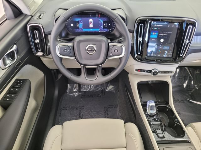 New 2026 Volvo XC40 B5 Plus w/ Protection Package Premier AWD/4WD image 15