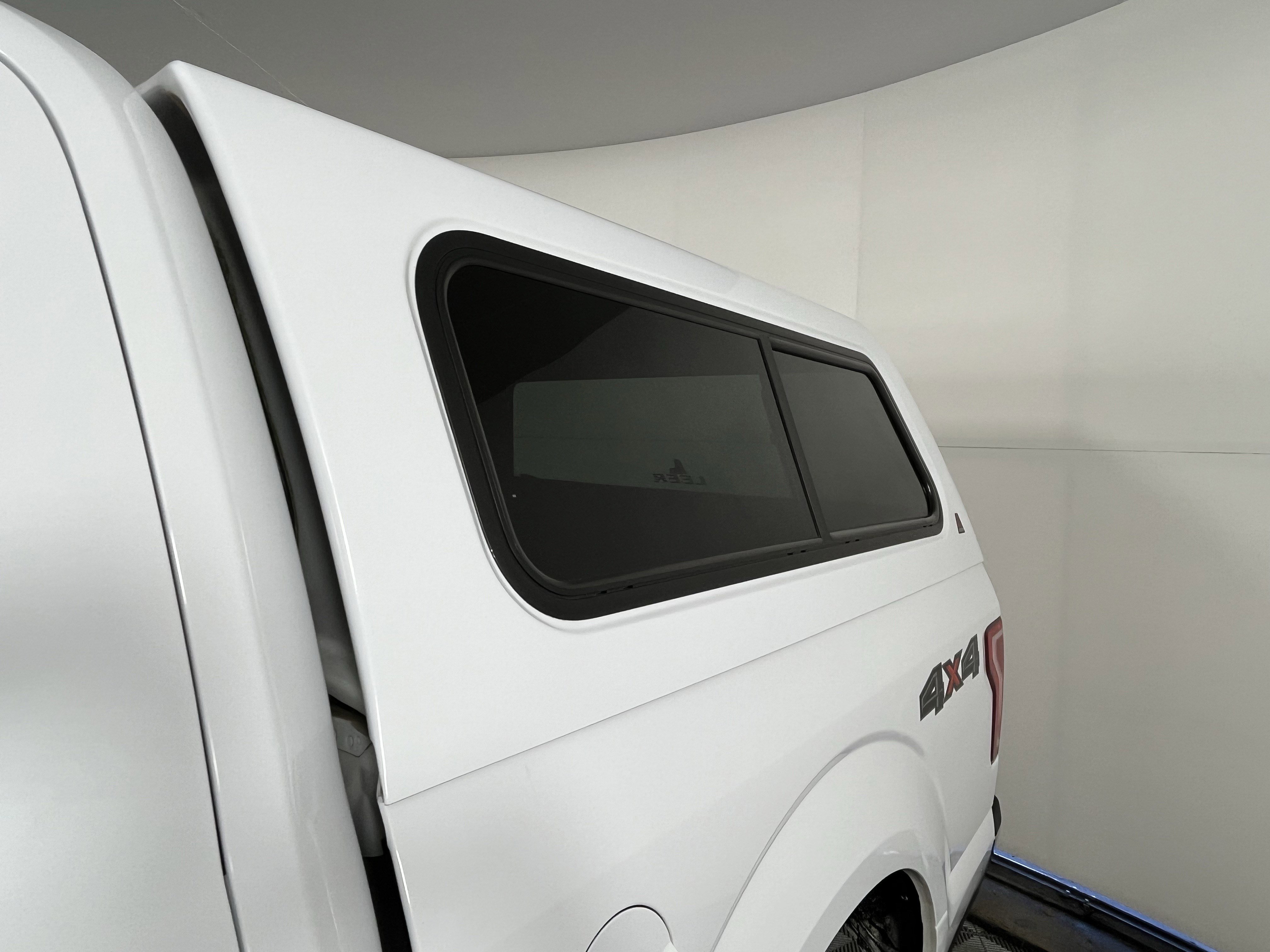 Used 2016 Ford F150 XLT image 9