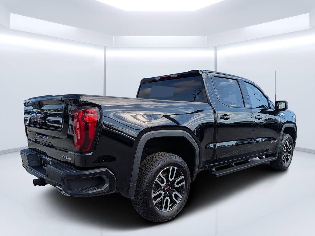Used 2025 GMC Sierra 1500 AT4 image 3