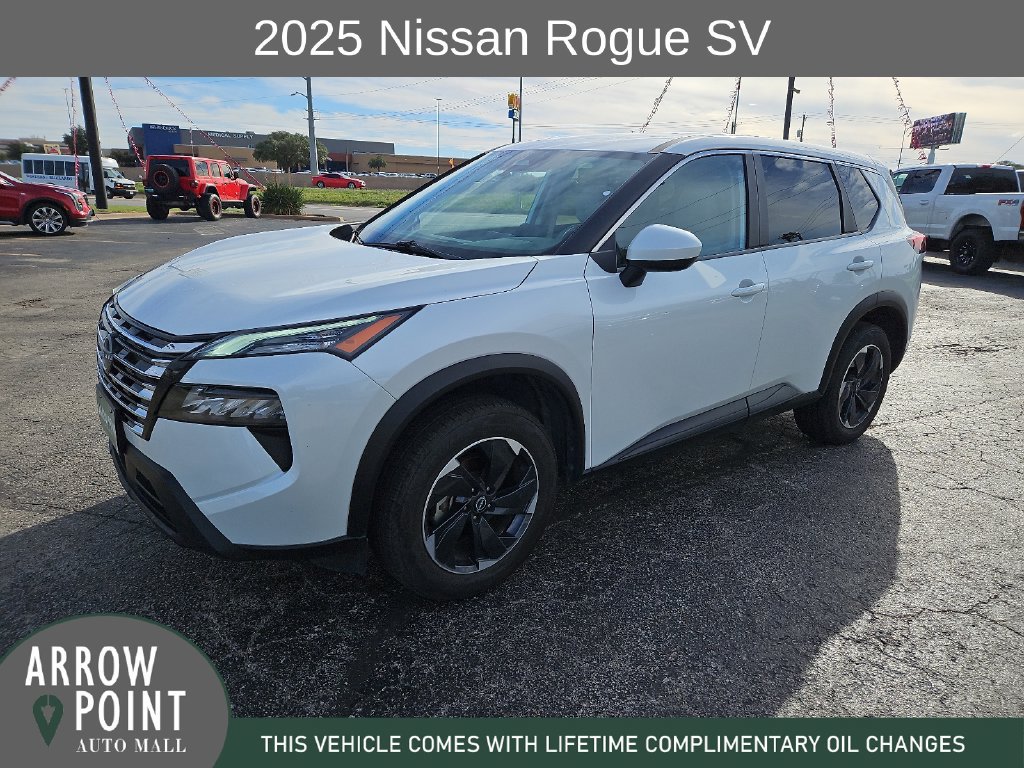 Used 2025 Nissan Rogue SV FWD image 5