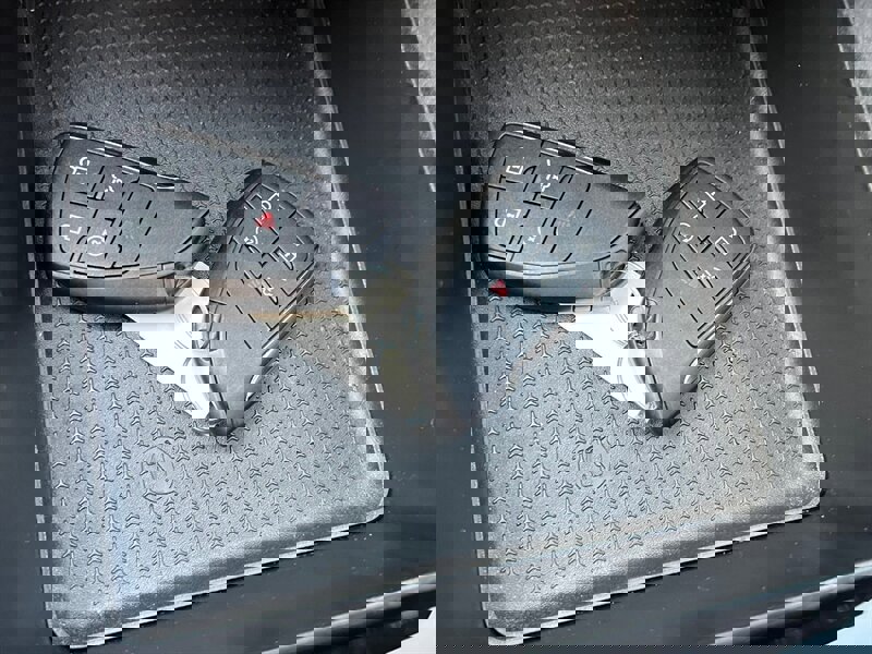 Used 2024 Chevrolet Blazer EV LT image 31