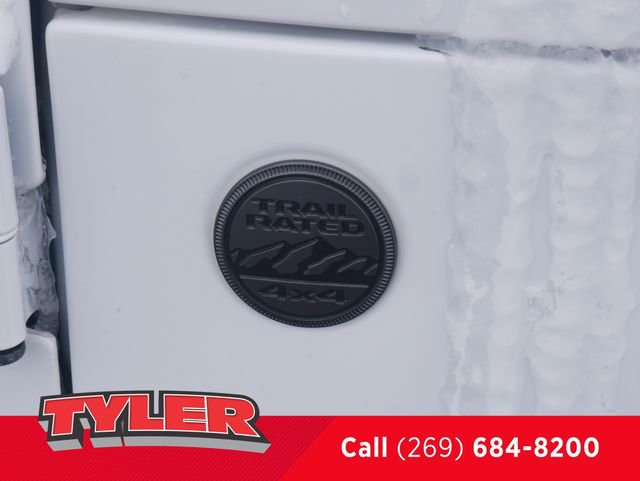 Used 2024 Jeep Gladiator Sport image 13