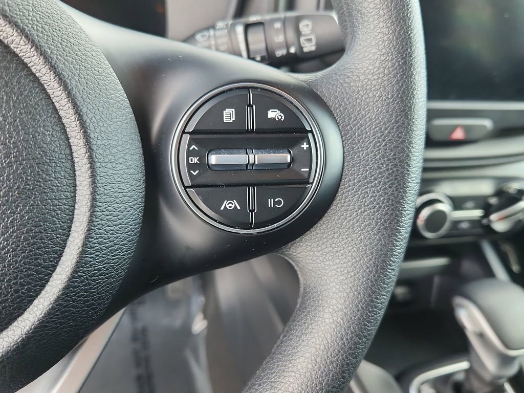 Used 2025 Kia Soul LX FWD image 19