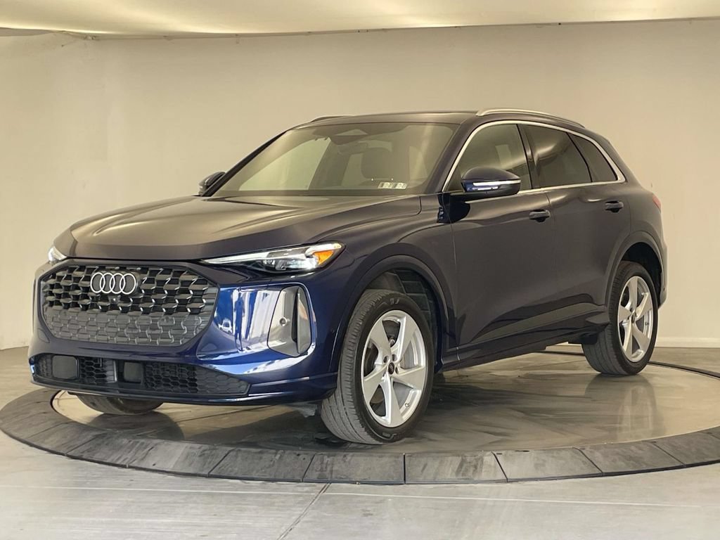 Certified 2025 Audi Q5 Premium w/ Premium Plus